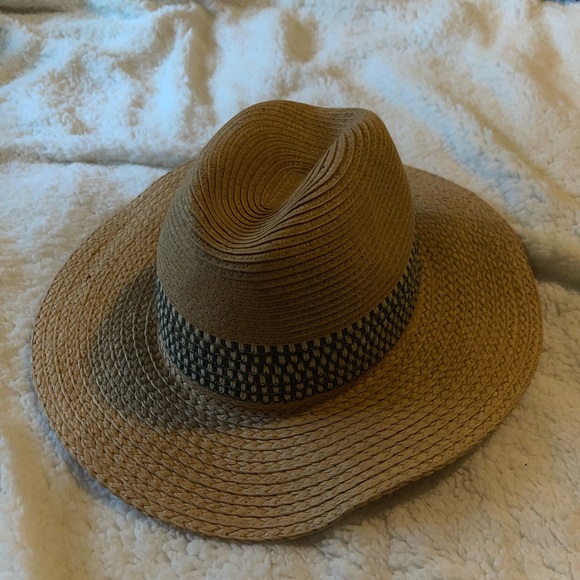 Sun hat - Picture 3 of 4